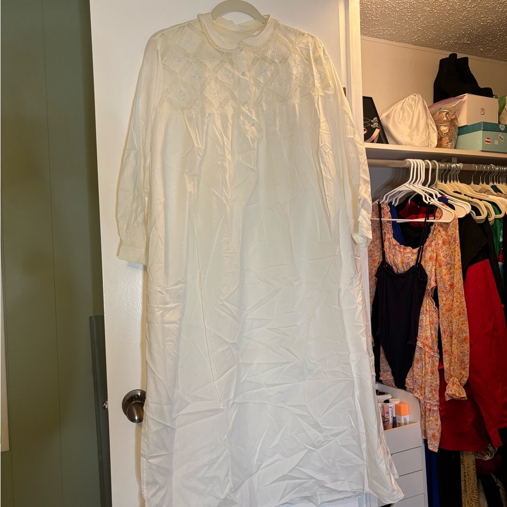 Vintage-Inspired Cream Nightgown with Lace Yoke